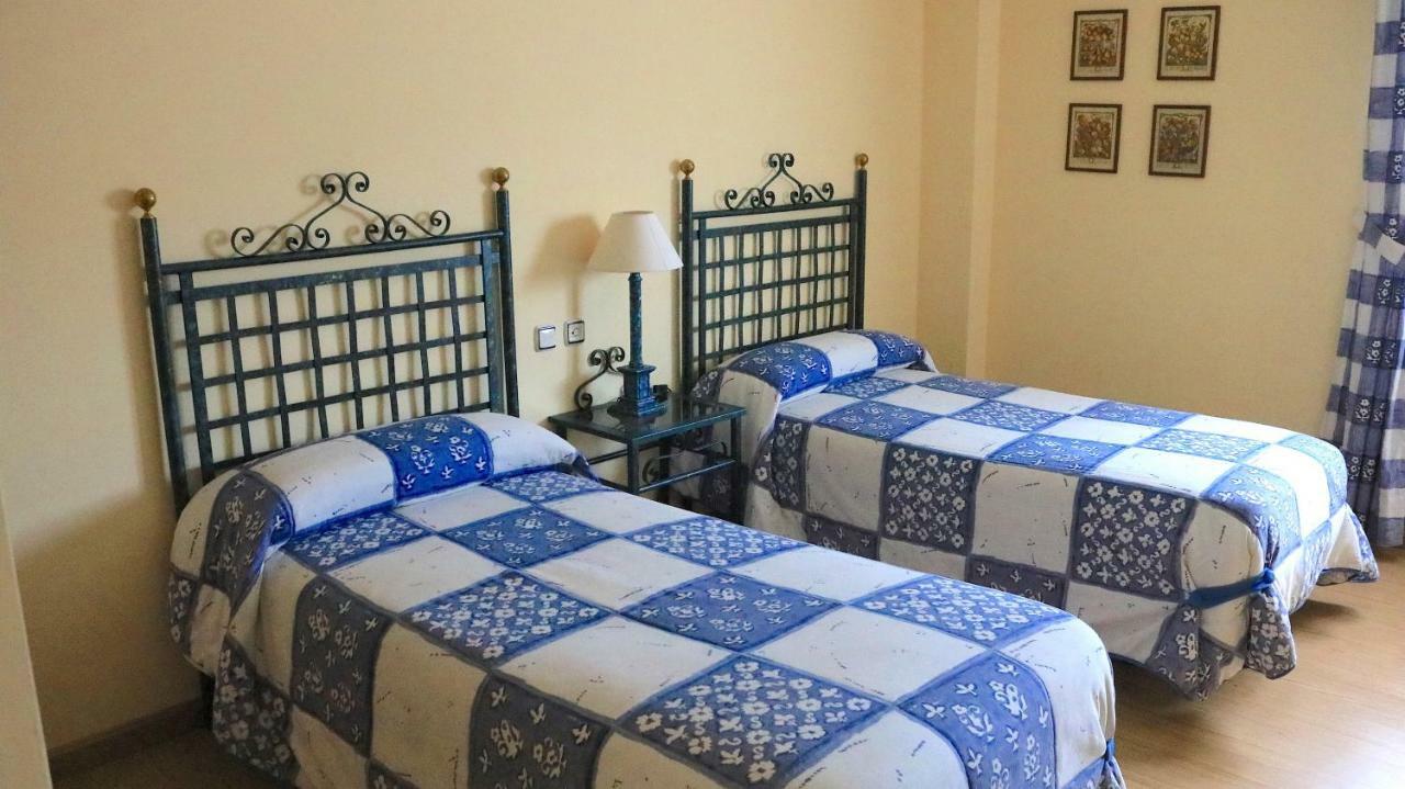 Hotel miralba Alba de los Cardaños Esterno foto